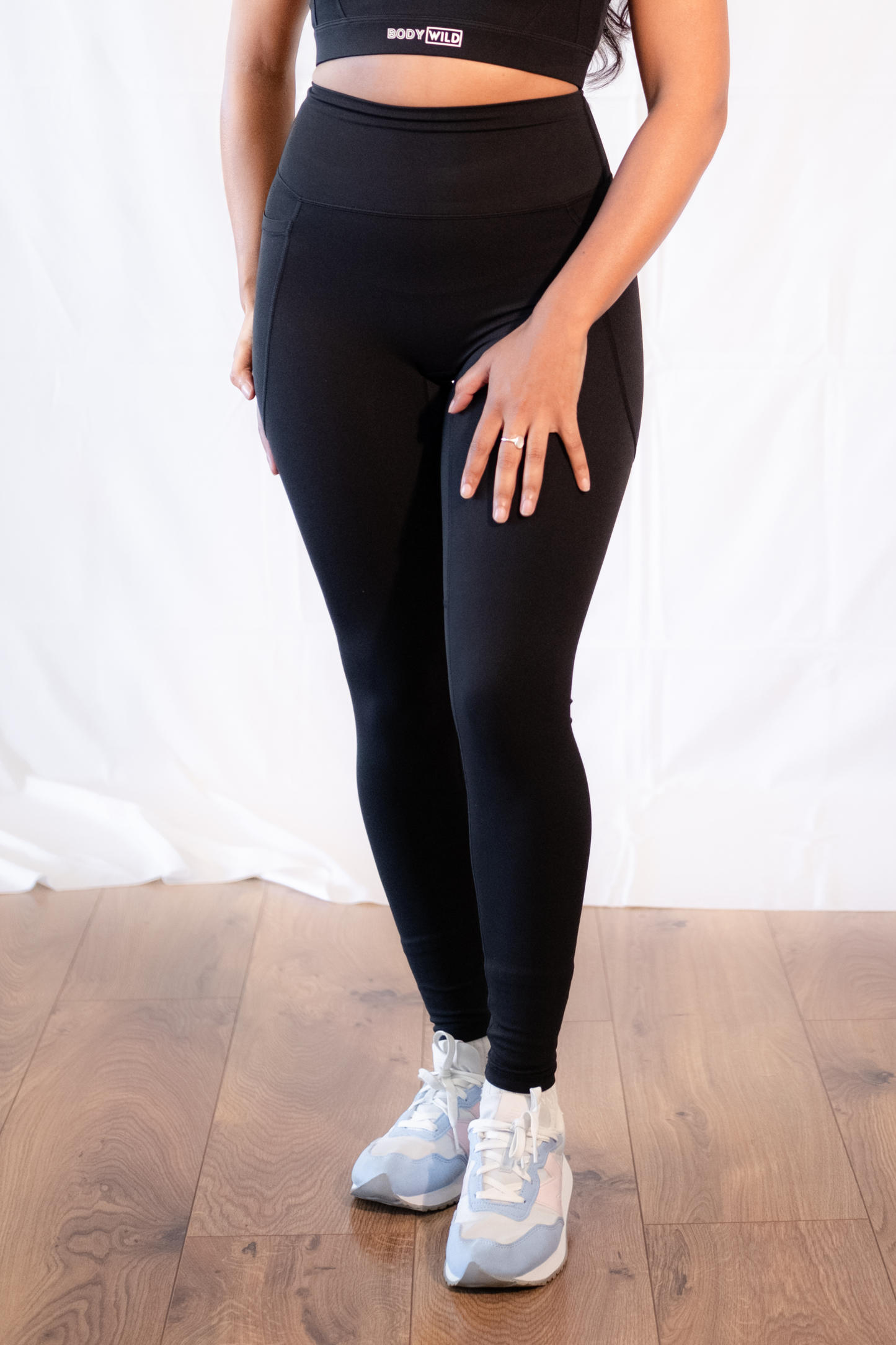 Contour Leggings (Black)